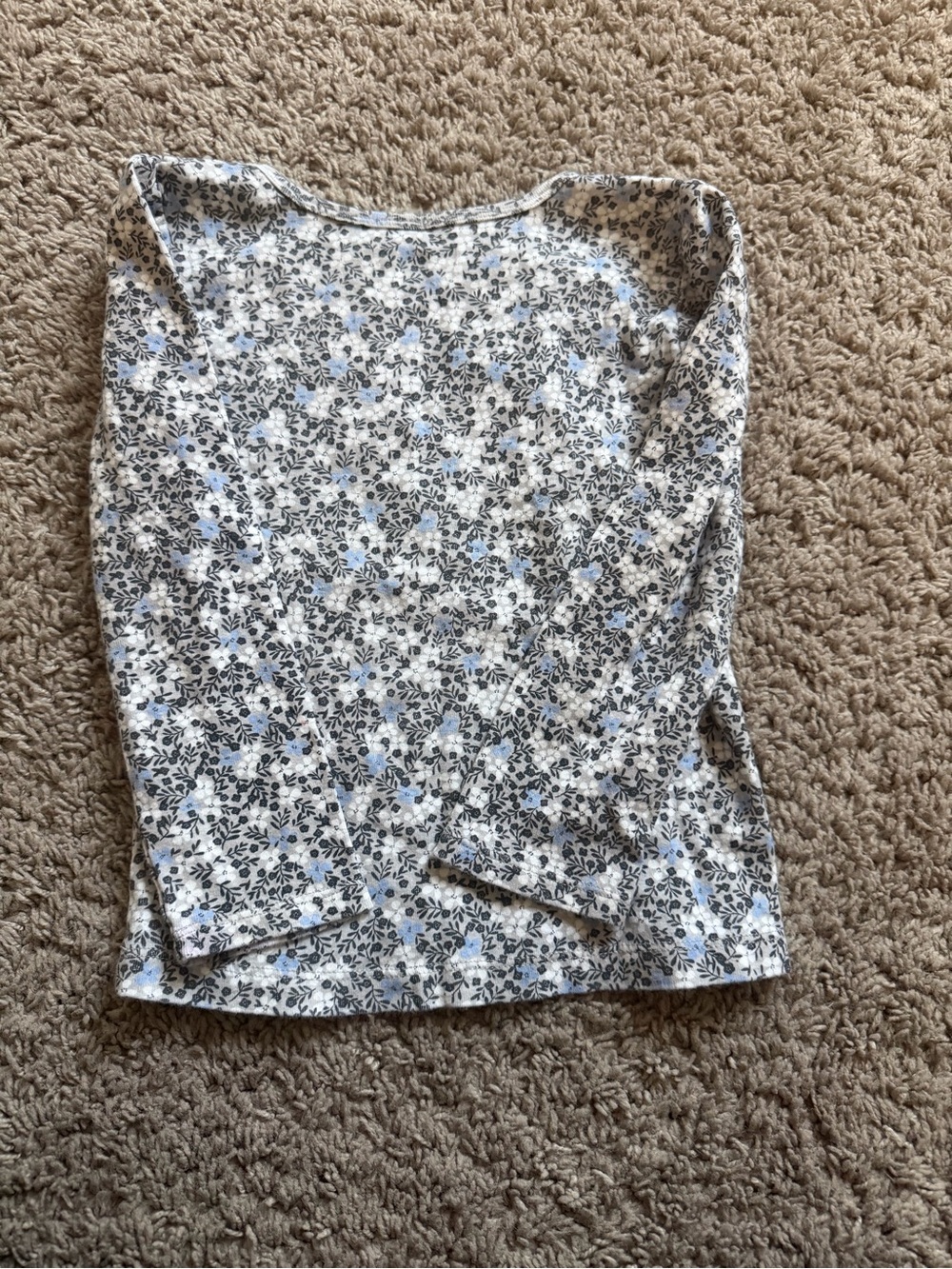 Gently Used Girls' Long-Sleeve Floral Top - White with Blue and Gray - Picture 3 of 3